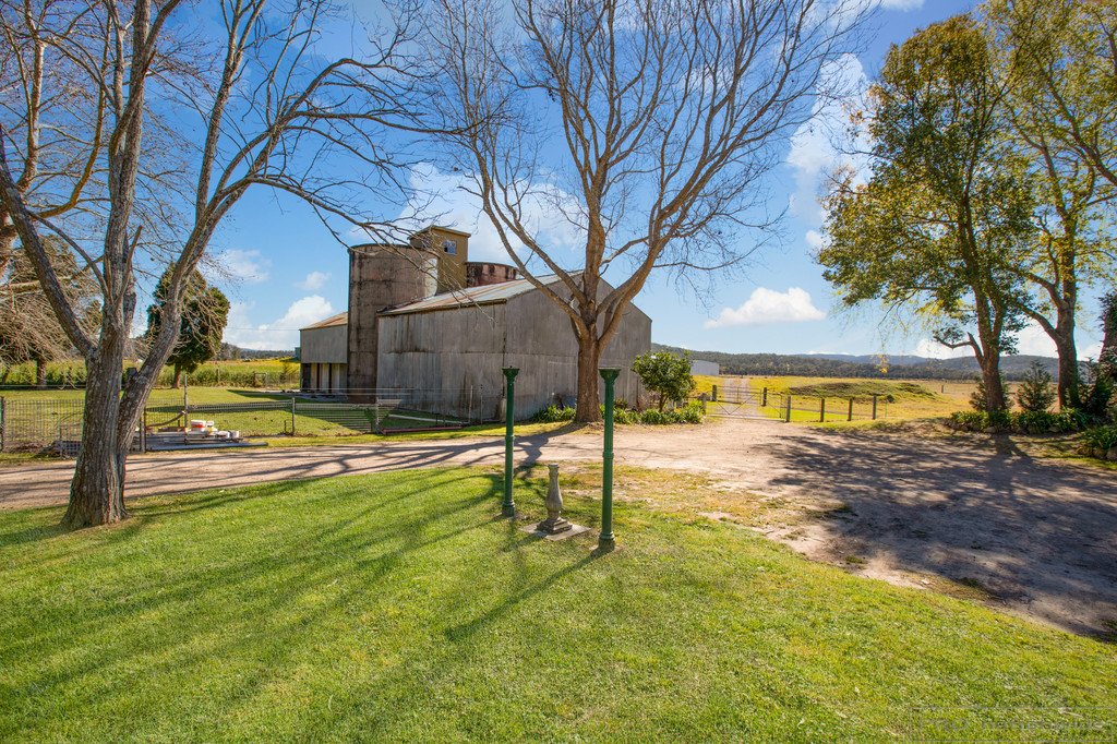 1030 Newline Road EAST SEAHAM 24