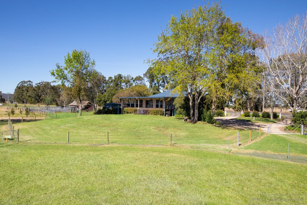 1030 Newline Road EAST SEAHAM 25