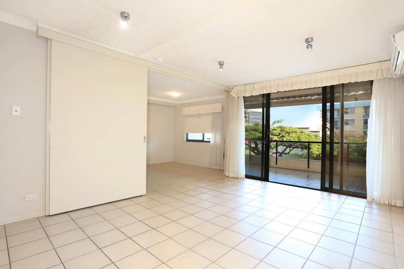 10/31-33 Railway Street SOUTHPORT 5