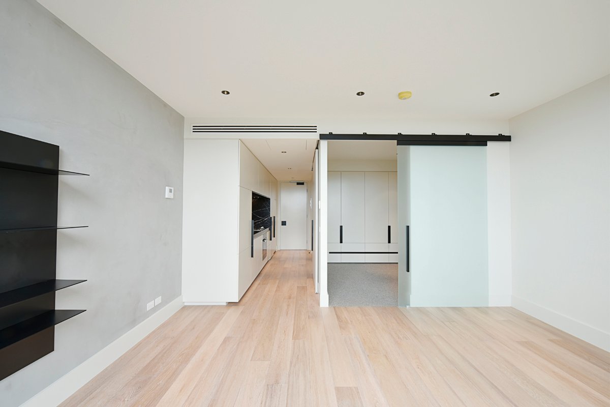 Gallery: 103/1200 High Street
