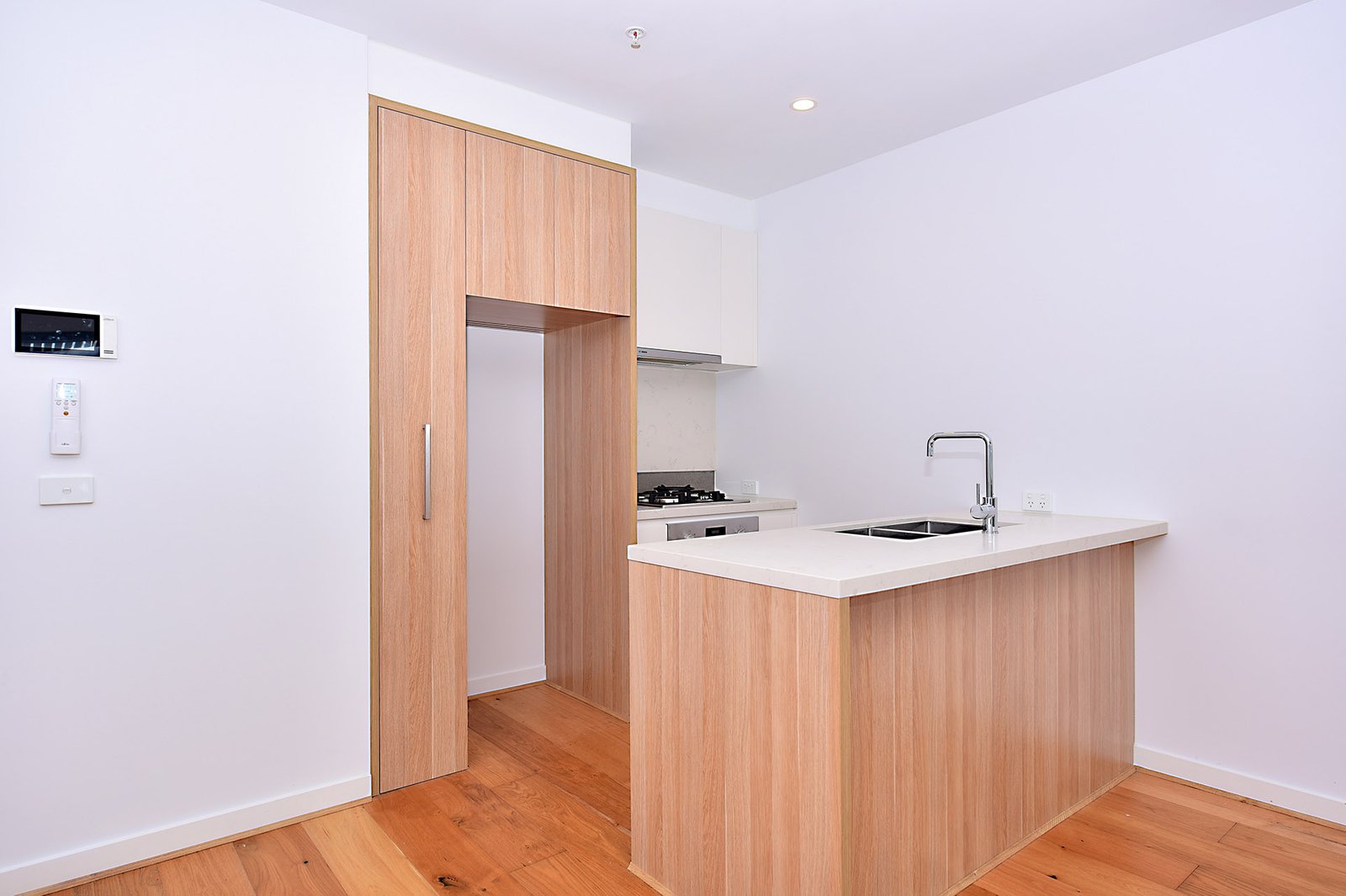 Gallery: 103/1399 Dandenong Road