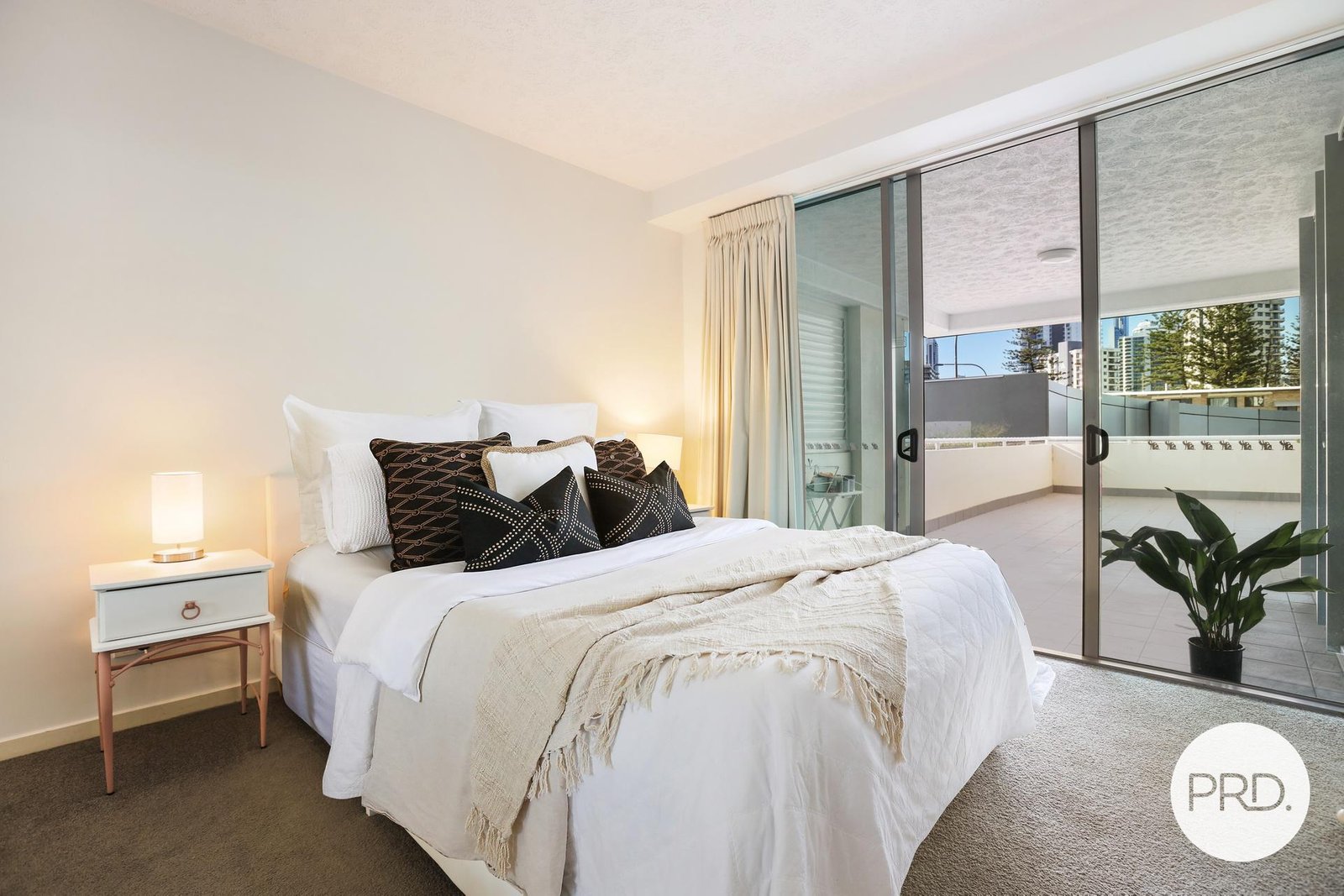 103/18 Fern Street SURFERS PARADISE 3