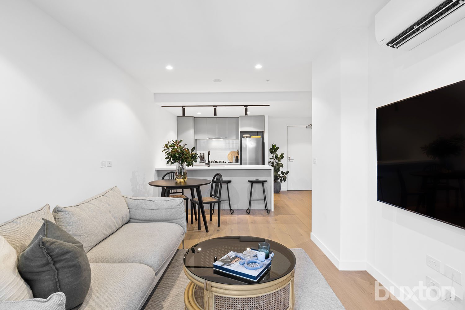 Gallery: 103/1A Turner Road