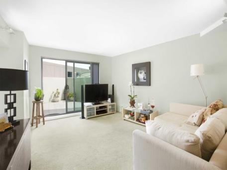 Gallery: 103/2 Albert Road
