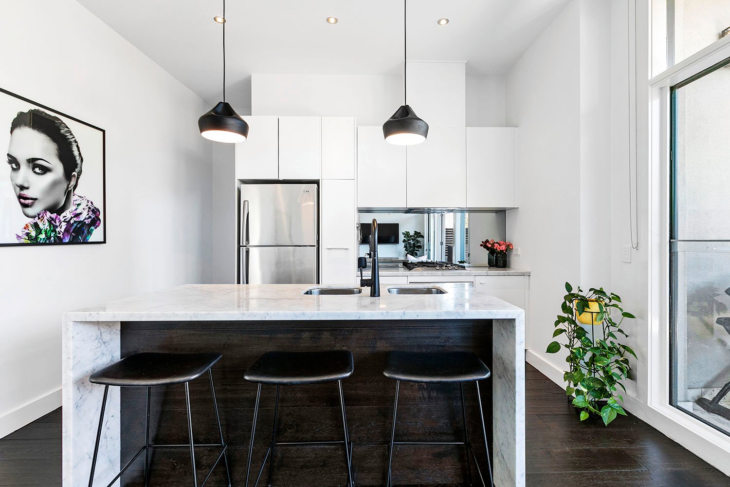 Gallery: 10/32 Loller Street