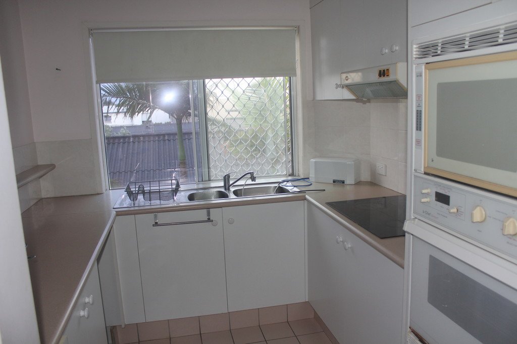 10/32 William Street MERMAID BEACH 4