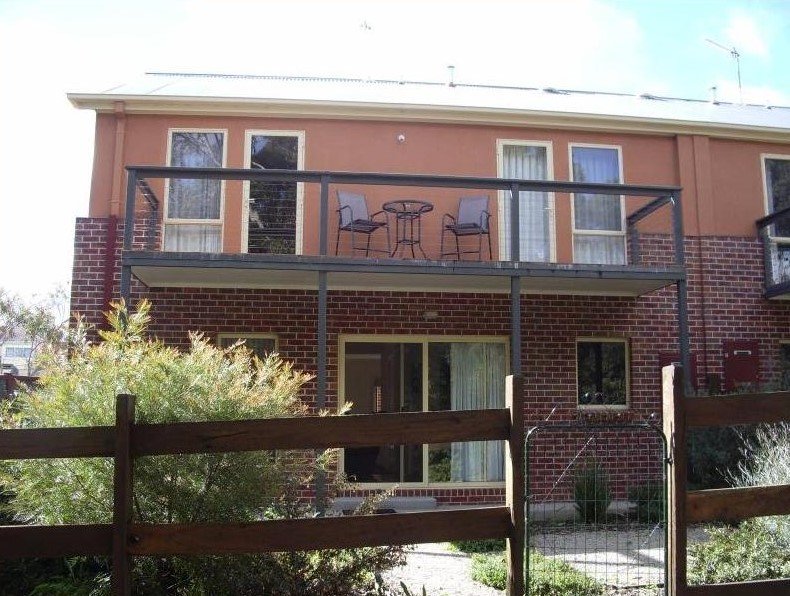 Gallery: 10/322 Clayton Street