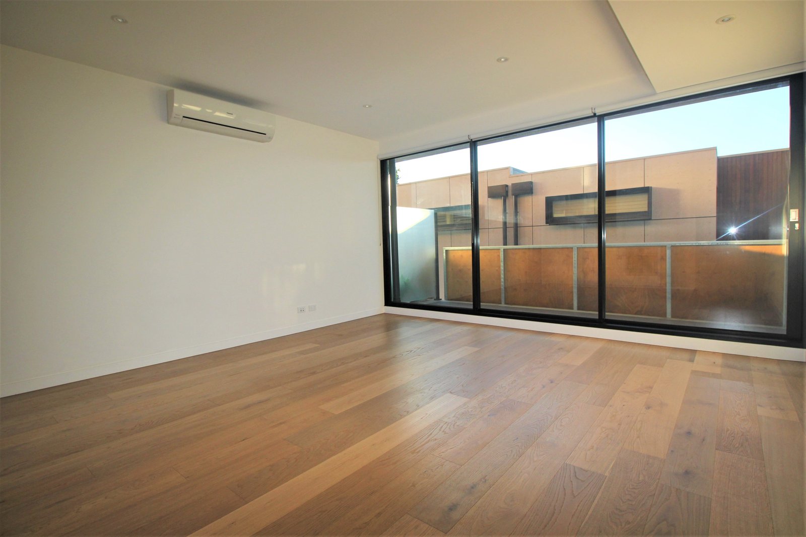 Gallery: 103/253 Waverley Road