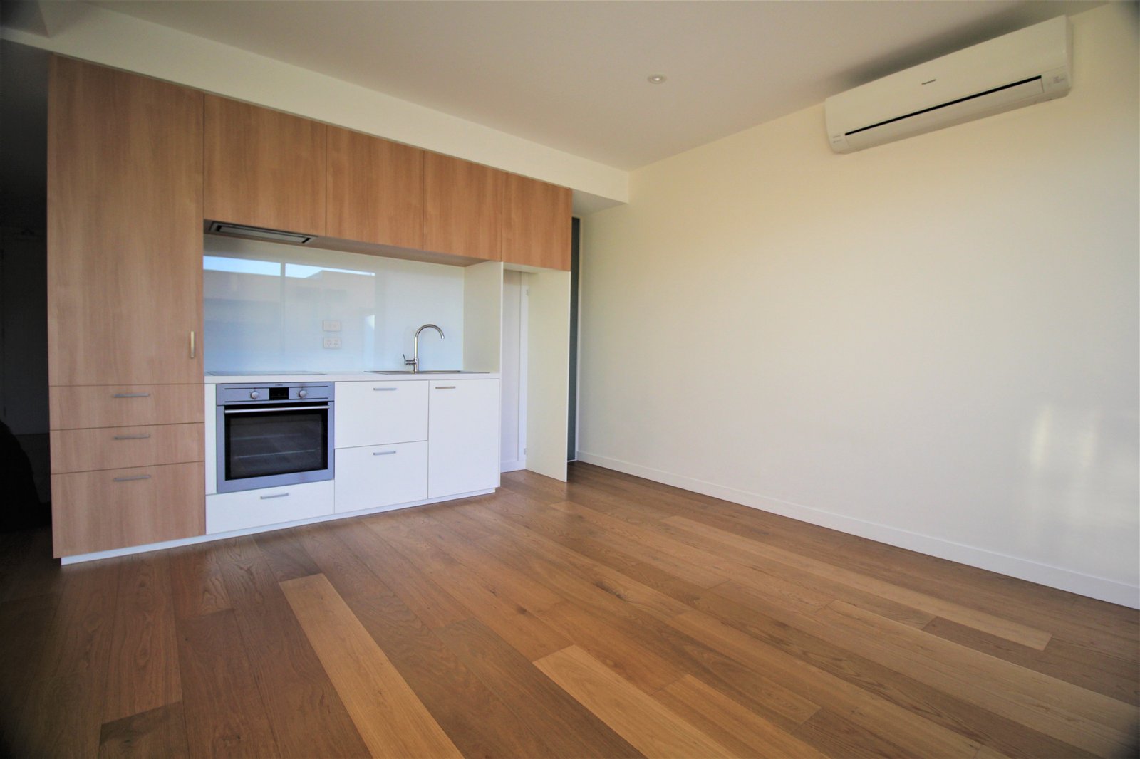 Gallery: 103/253 Waverley Road