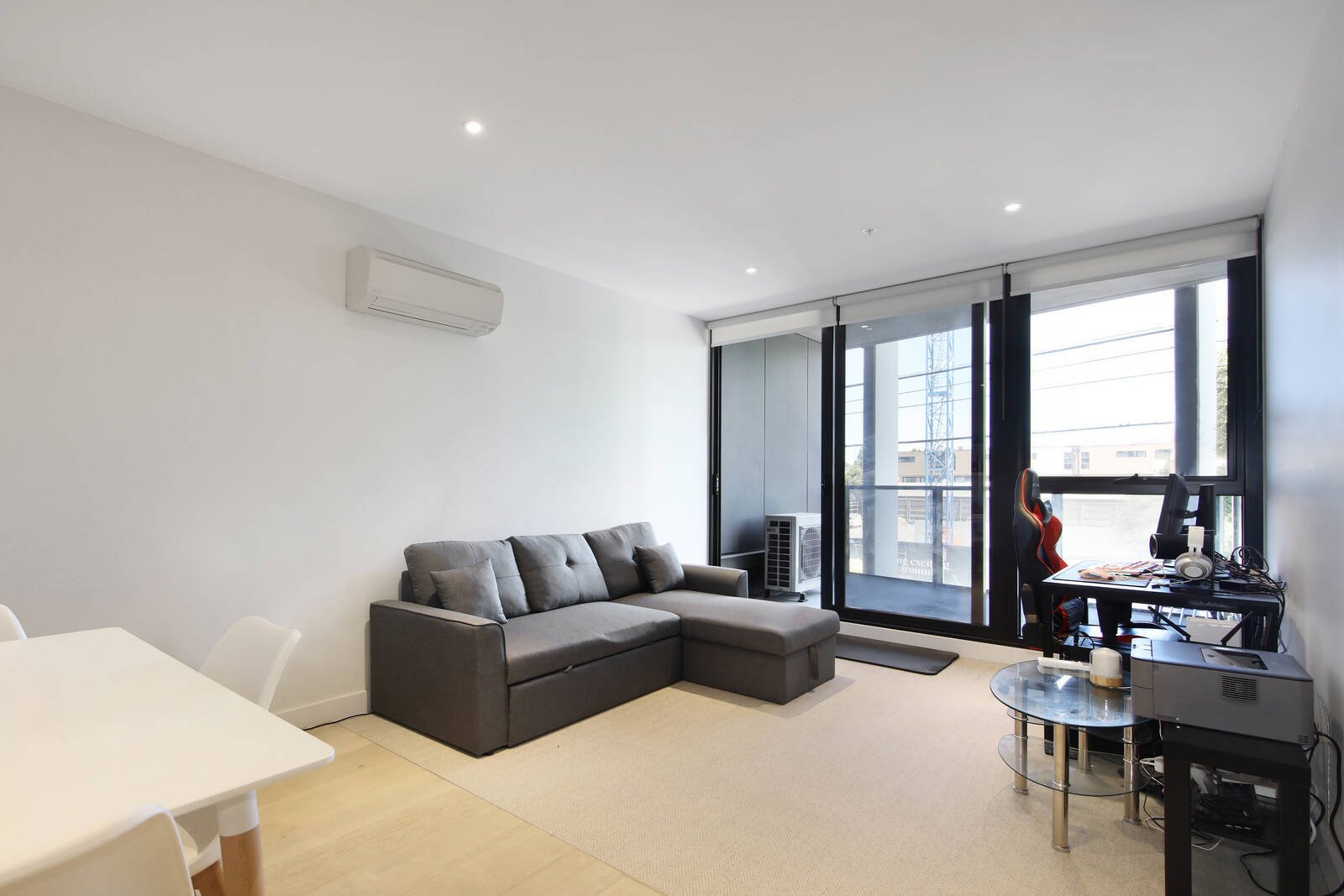Gallery: 103/276-280 Neerim Road