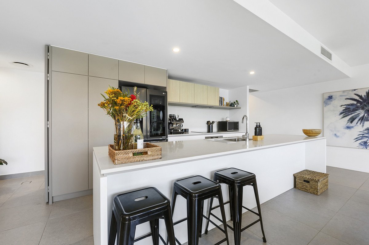 103/3-7 Twenty Fourth Avenue Palm Beach 9