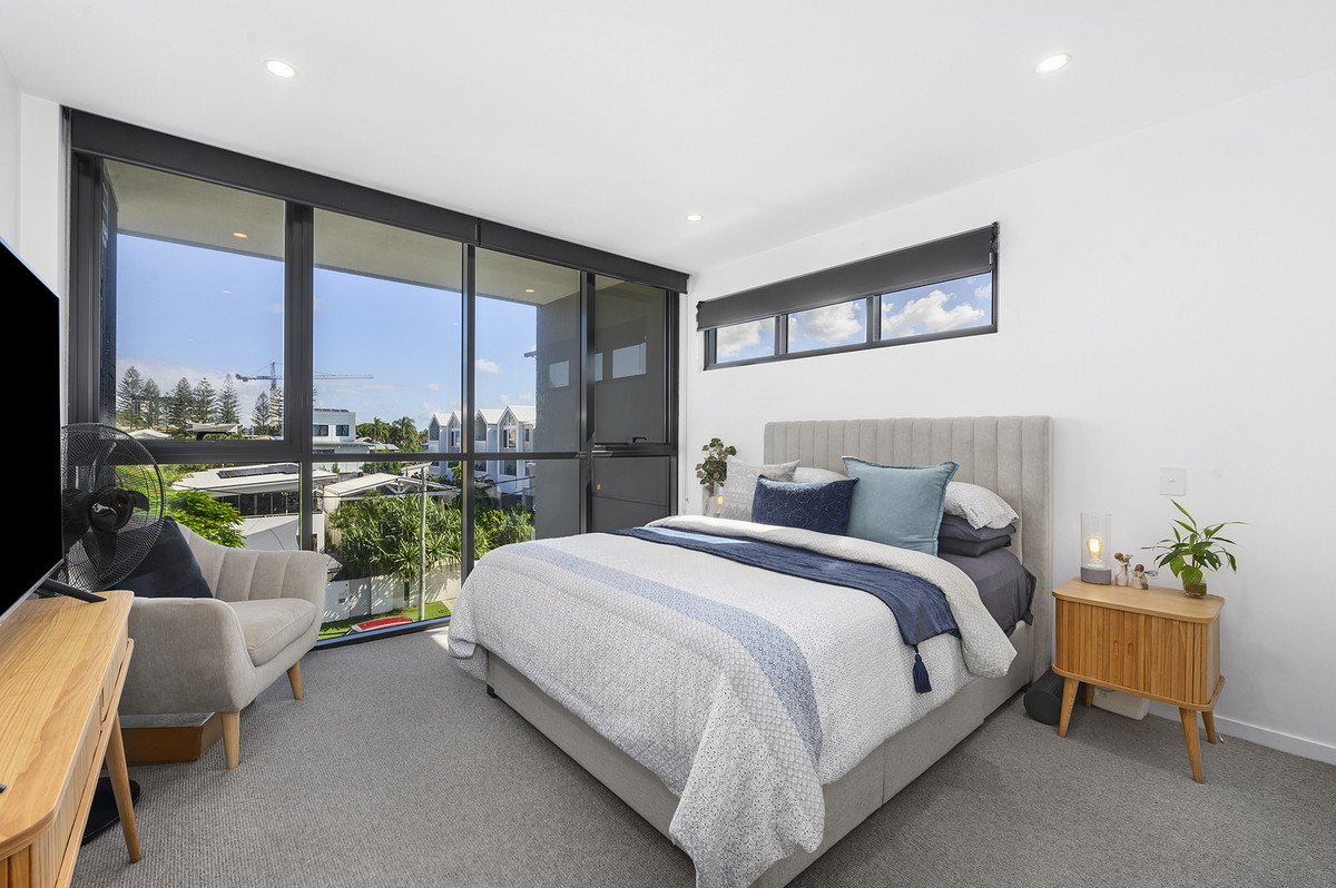 103/3-7 Twenty Fourth Avenue Palm Beach 5