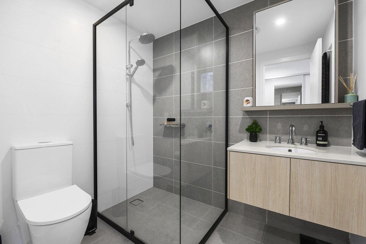 103/3-7 Twenty Fourth Avenue Palm Beach 8