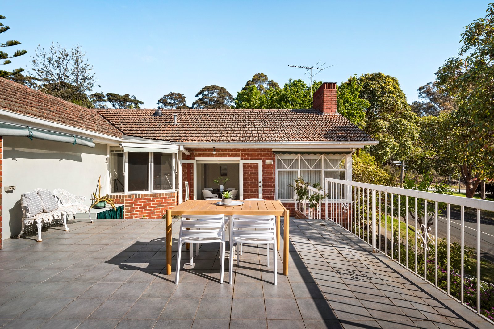 1033 Riversdale Road, Surrey Hills, 3127