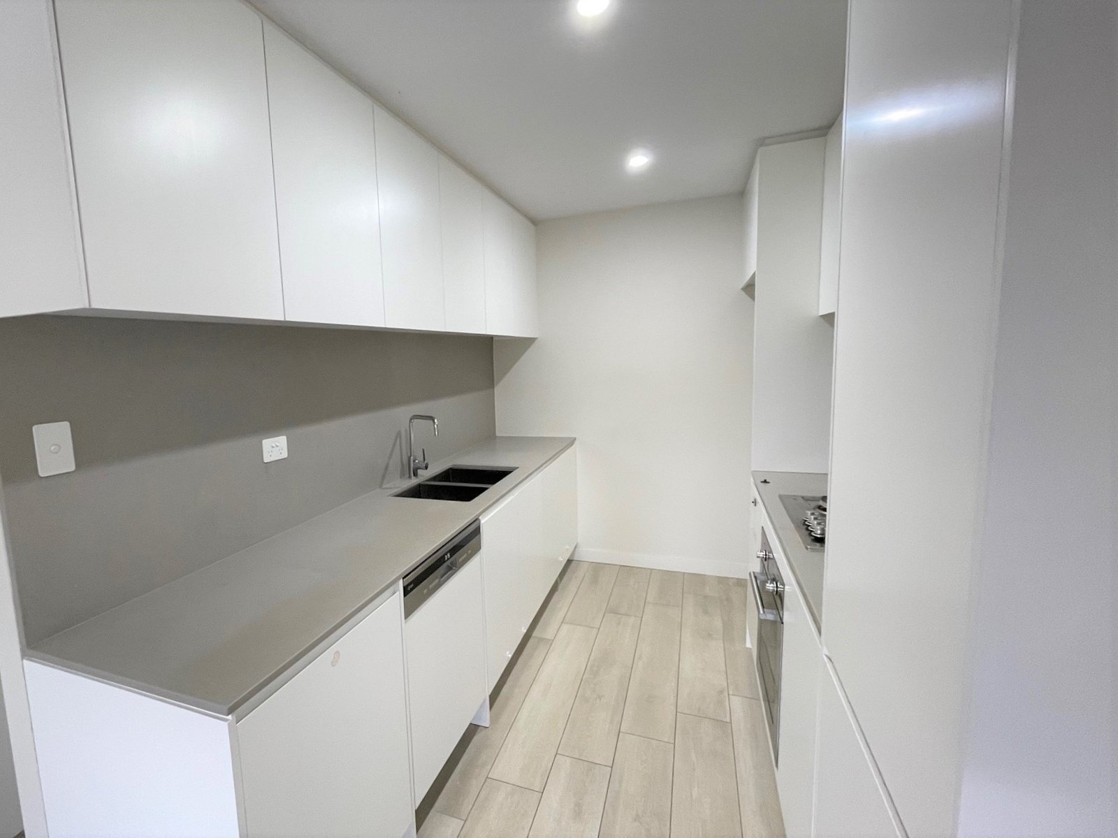 103/320 Taren Point Road CARINGBAH 2