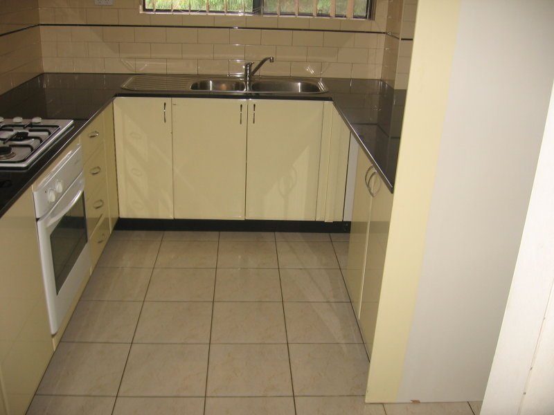 10/34-38 Melvin St  BEVERLY HILLS 3