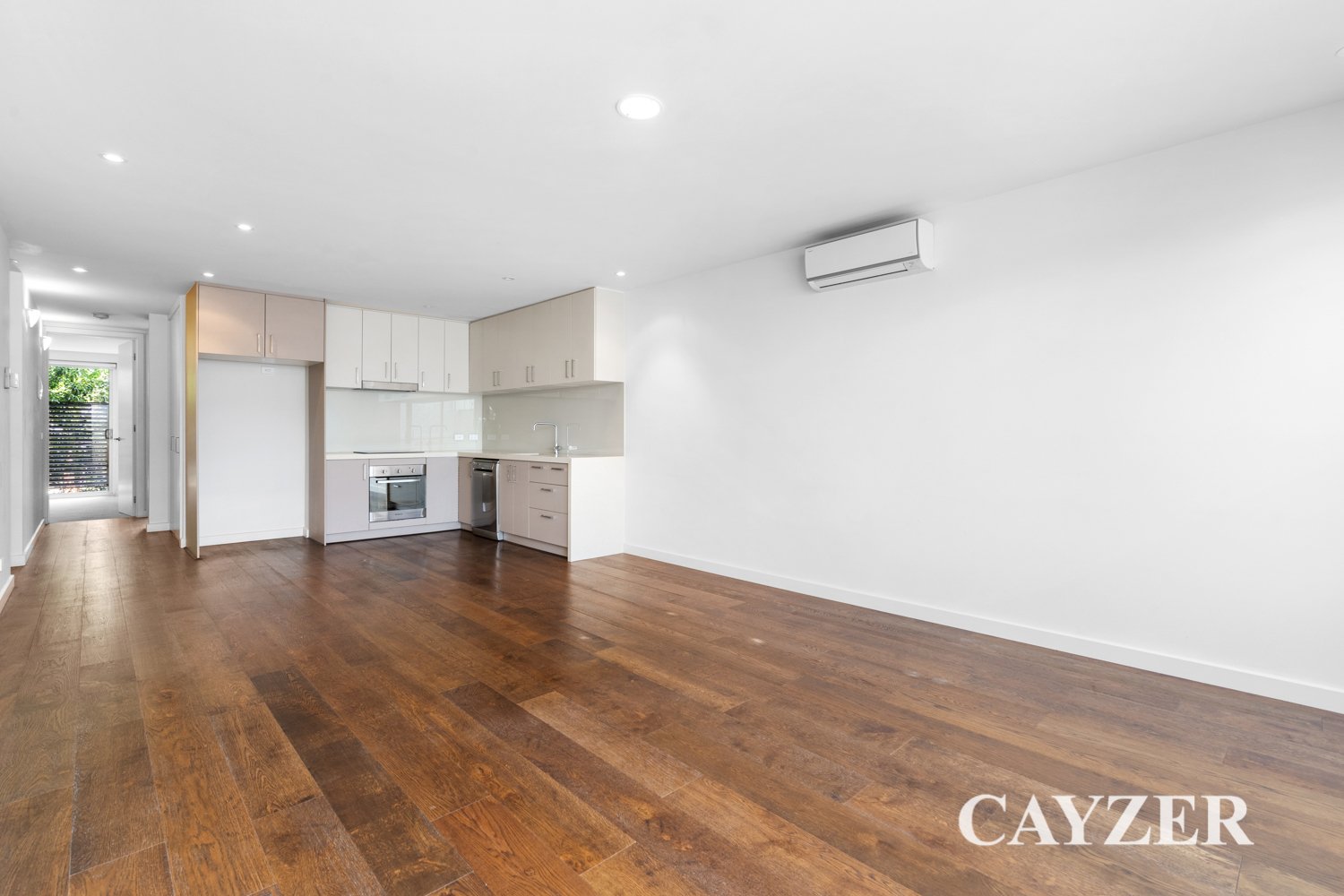 Gallery: 103/409 Bay Street