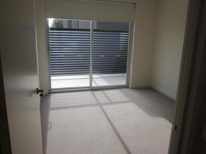Gallery: 103/409 Bay Street