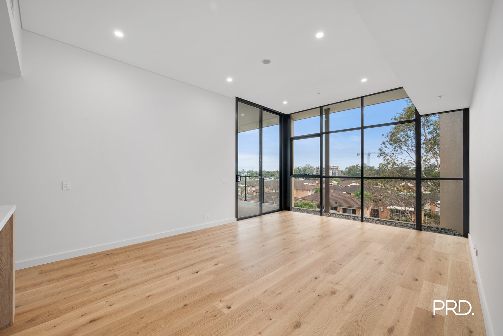 103/4A Retreat Drive PENRITH 7