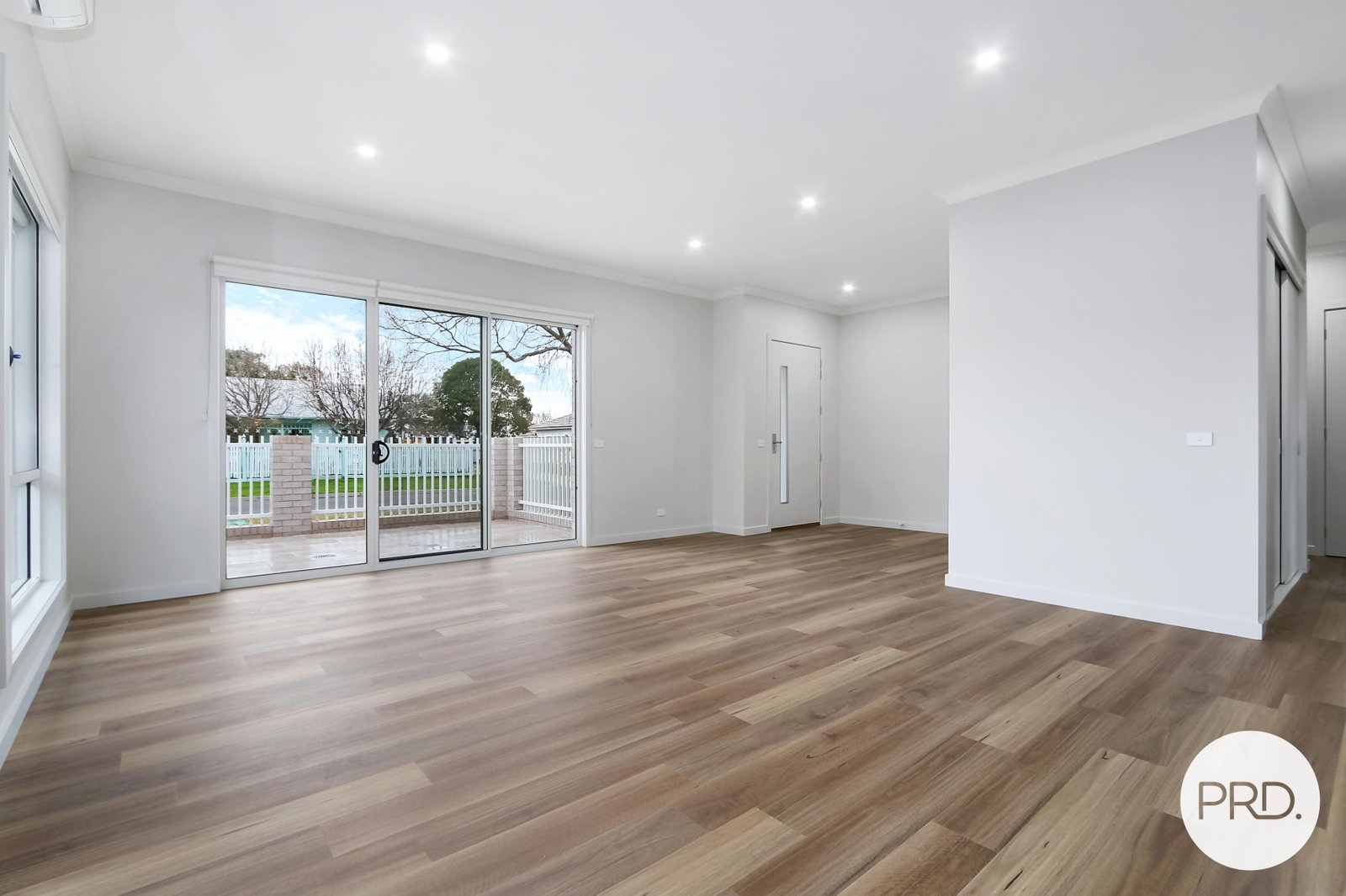 1035 Caratel Street NORTH ALBURY 4