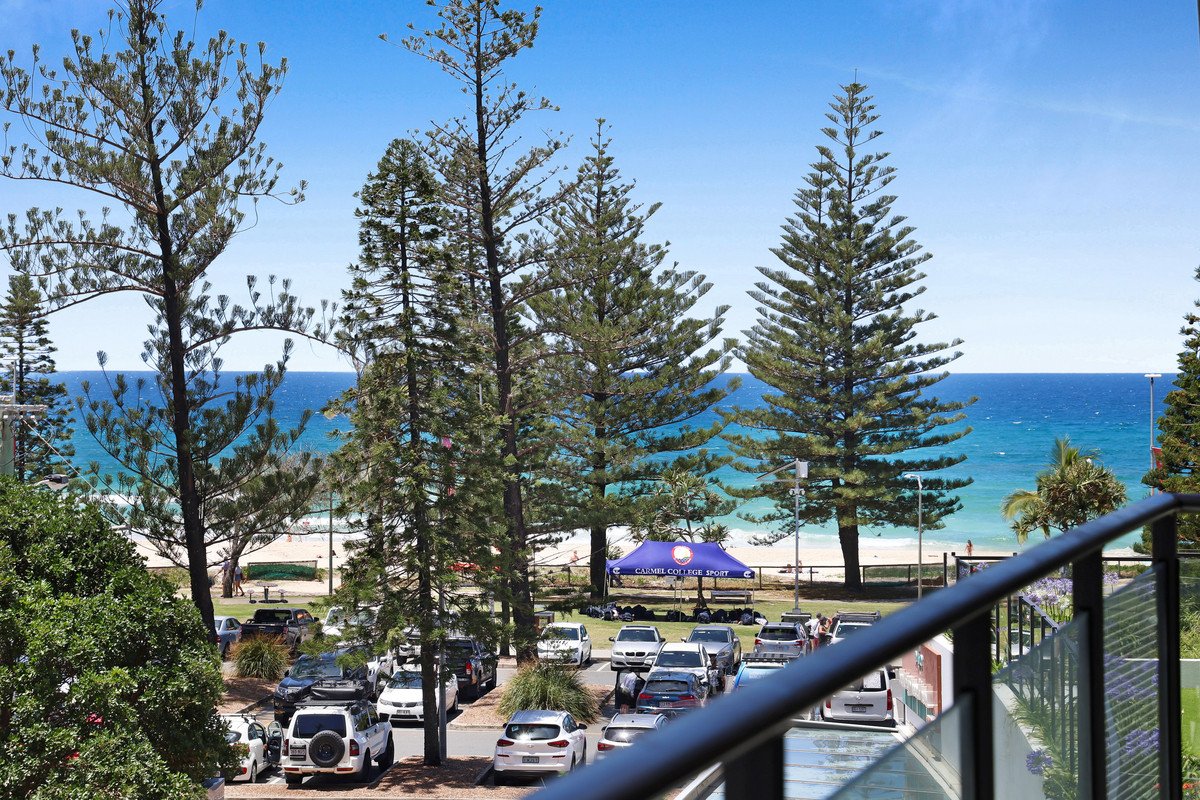 1035/2-14 The Esplanade Burleigh Heads 7
