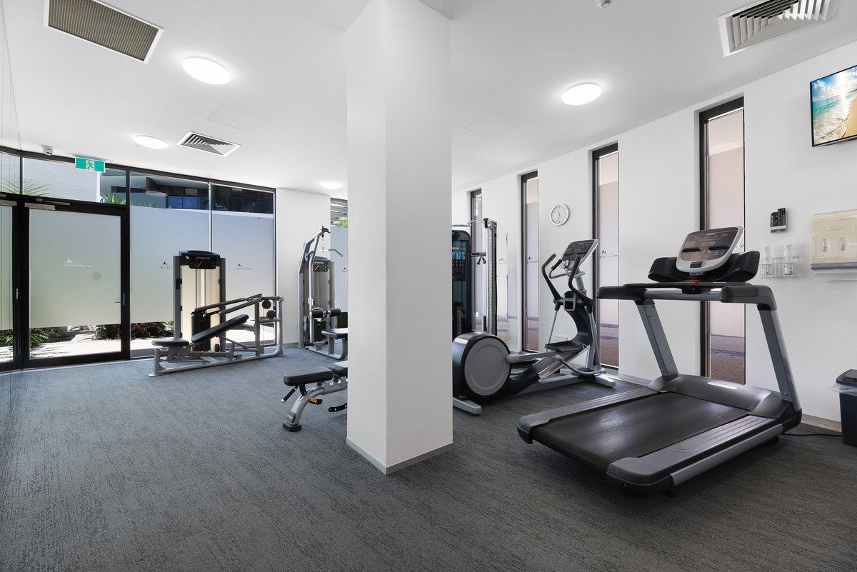 1035/2-14 The Esplanade Burleigh Heads 16