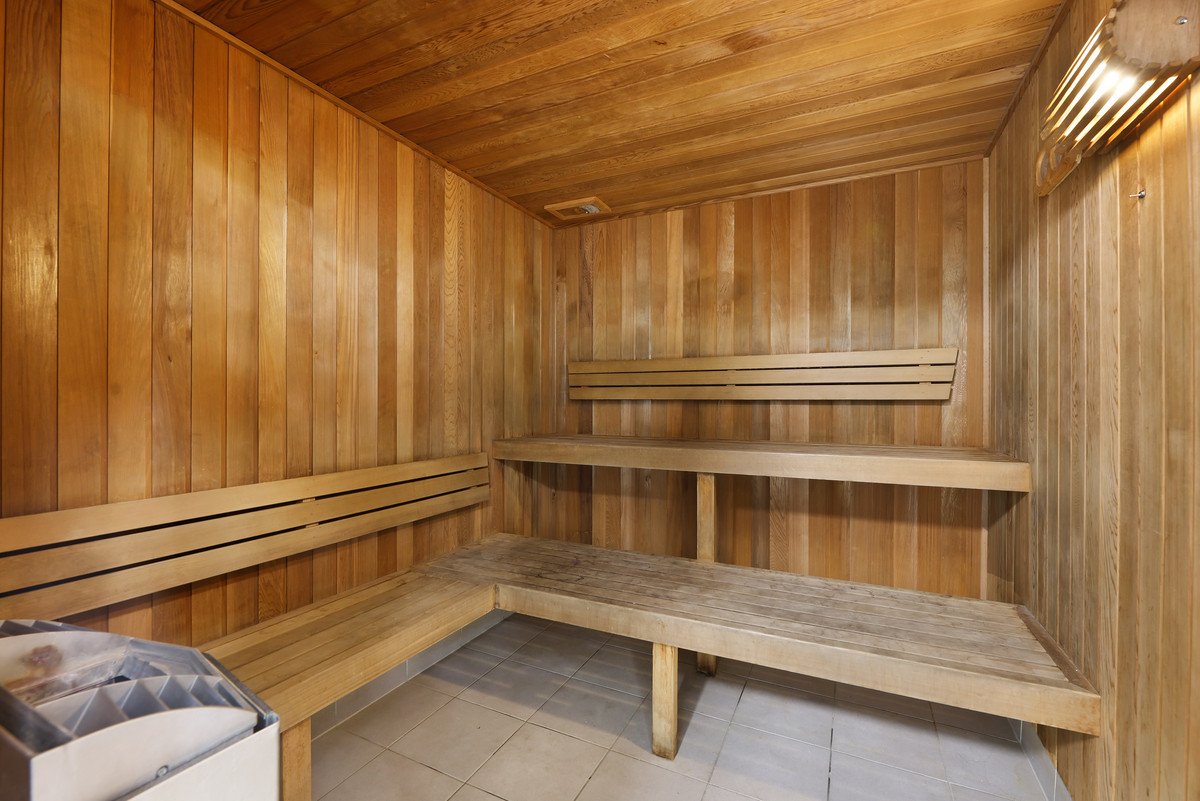 1035/2-14 The Esplanade Burleigh Heads 17