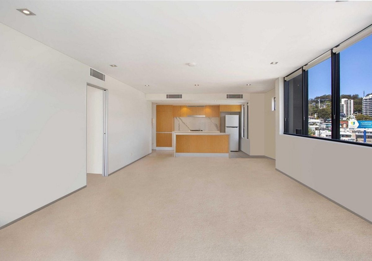 1035/2 THE Esplanade Burleigh Heads 4
