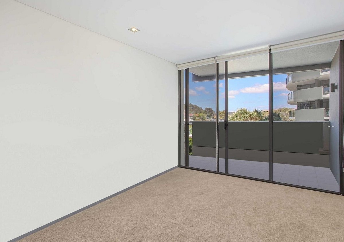 1035/2 THE Esplanade Burleigh Heads 7
