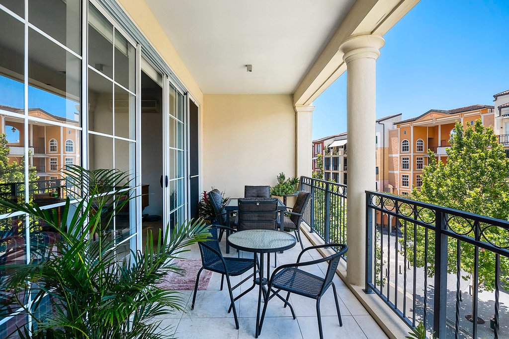 1035/3029 The Boulevard CARRARA 2