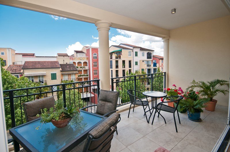 1035/3029 The Boulevard CARRARA 13