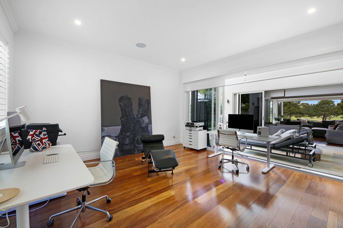 1036 Lakeview Terrace Benowa 5