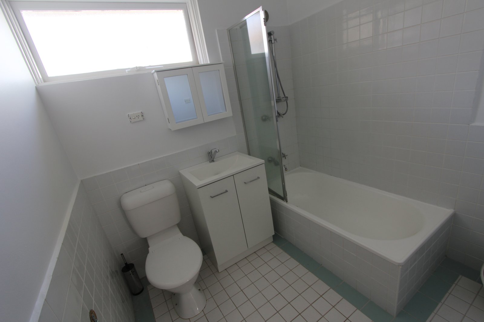 Real Estate and Property in 10/369 Neerim Road, Carnegie, VIC