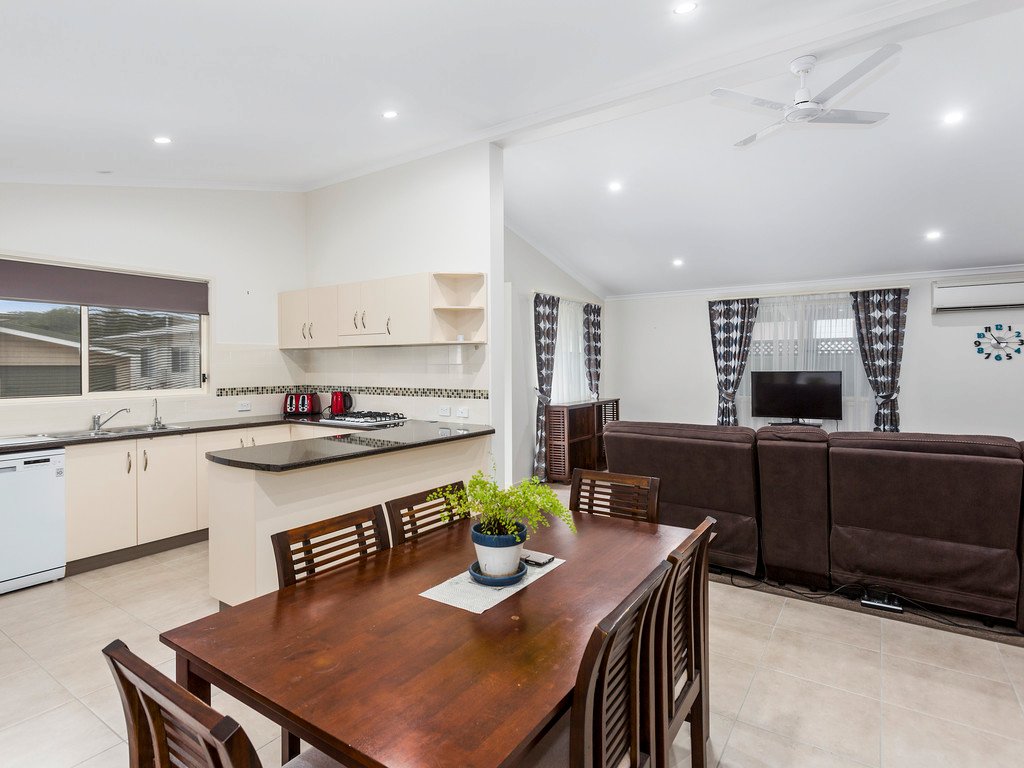 10/369 Pine Creek Way BONVILLE 13