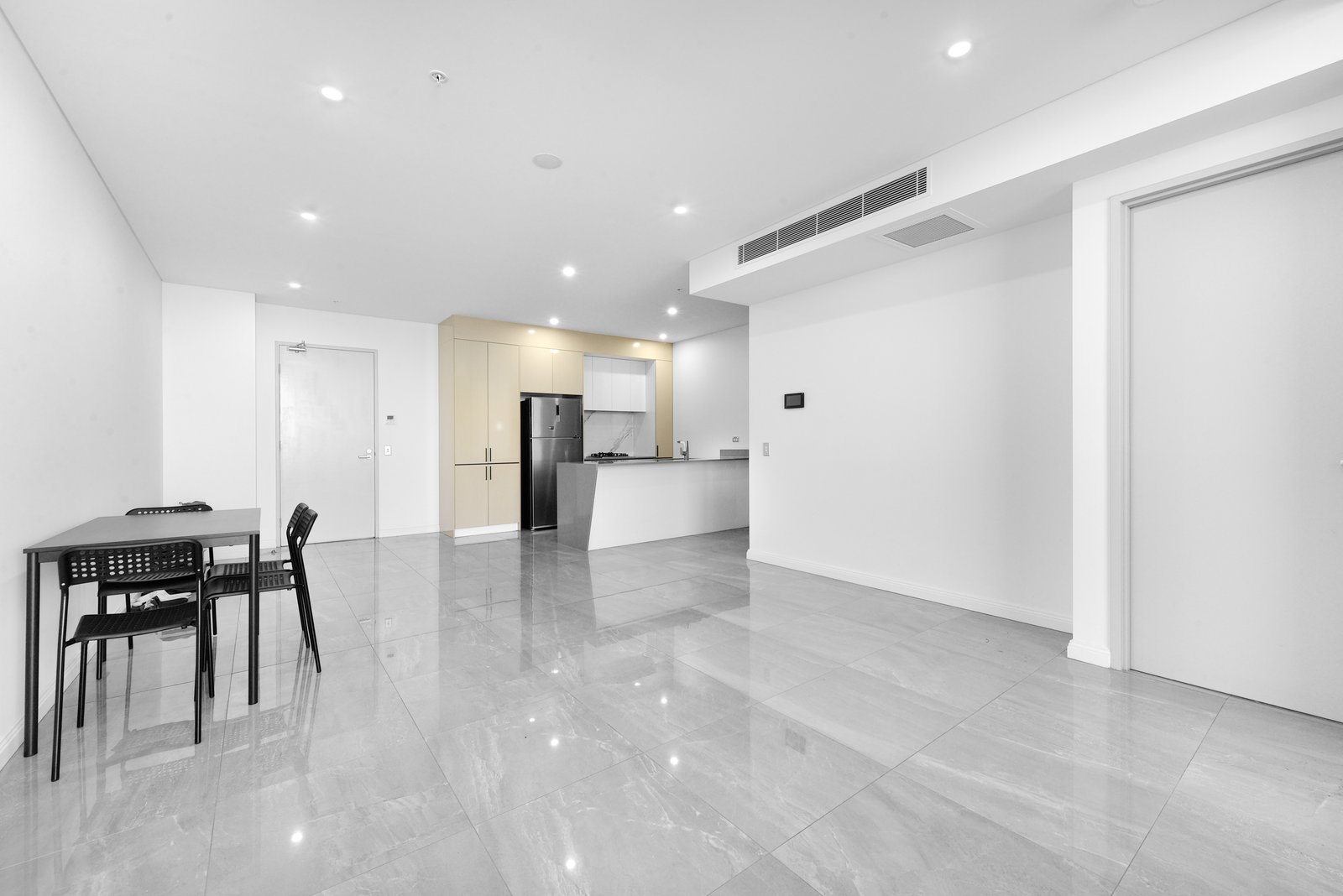 1037/1 Studio Drive EASTGARDENS 2