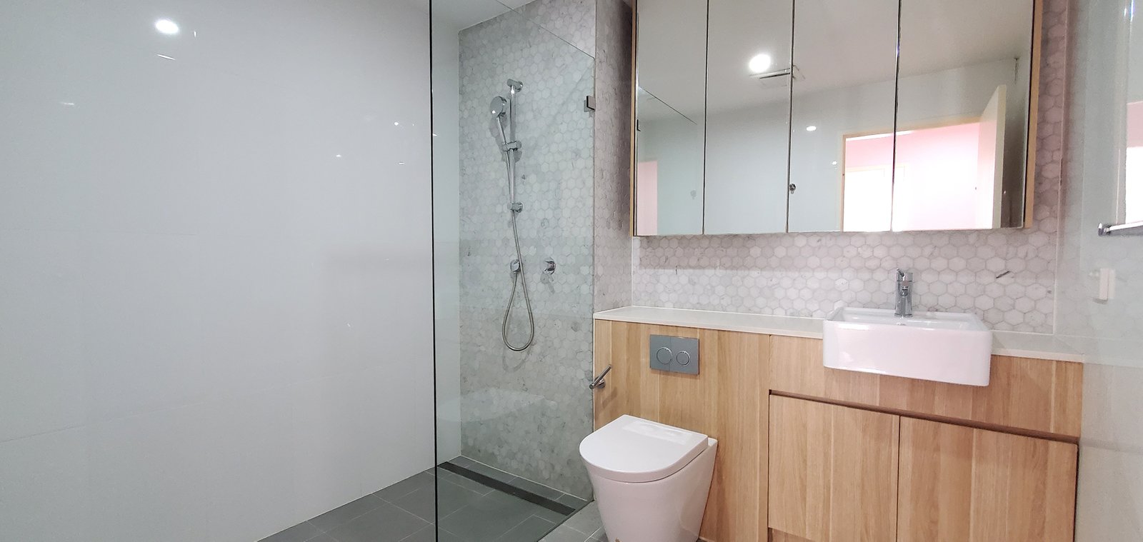 103/74-76 Kitchener Parade BANKSTOWN 8