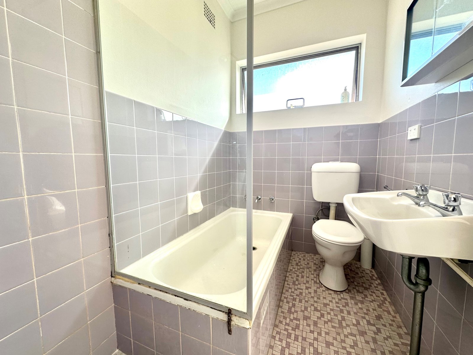 10/379 King Georges Road BEVERLY HILLS 4