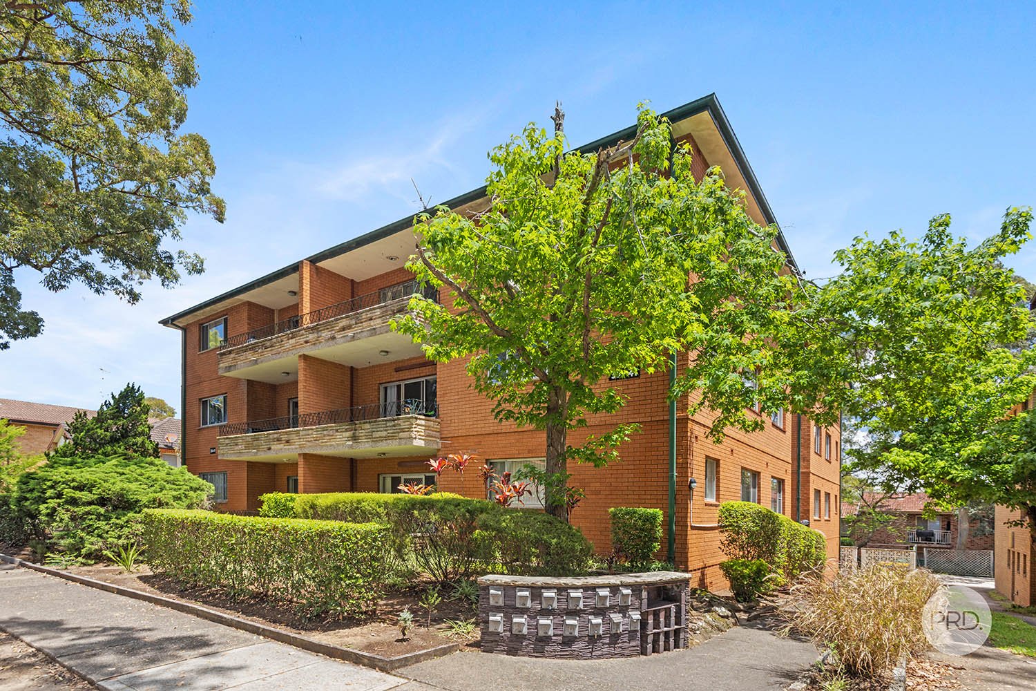 10/39 Lancelot Street ALLAWAH 1