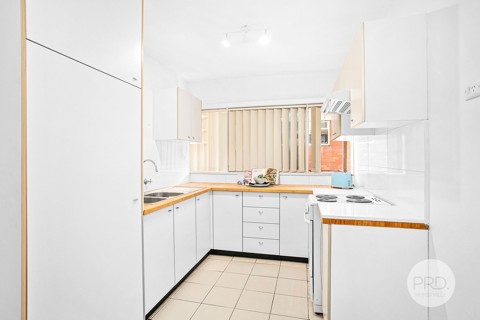 10/39 The Avenue HURSTVILLE 2