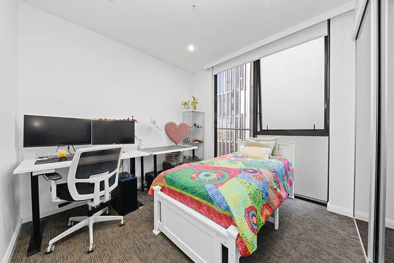 1039/1 Studio Drive EASTGARDENS 11