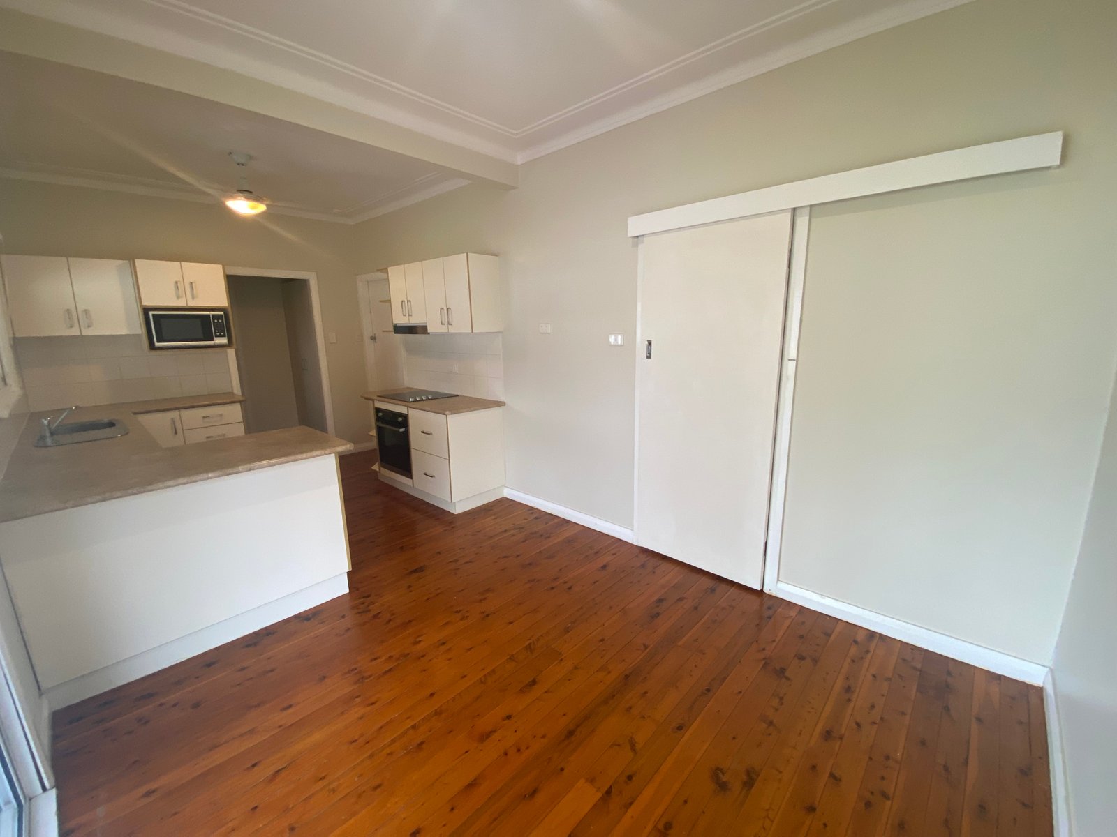 103a Piper Street TAMWORTH 2