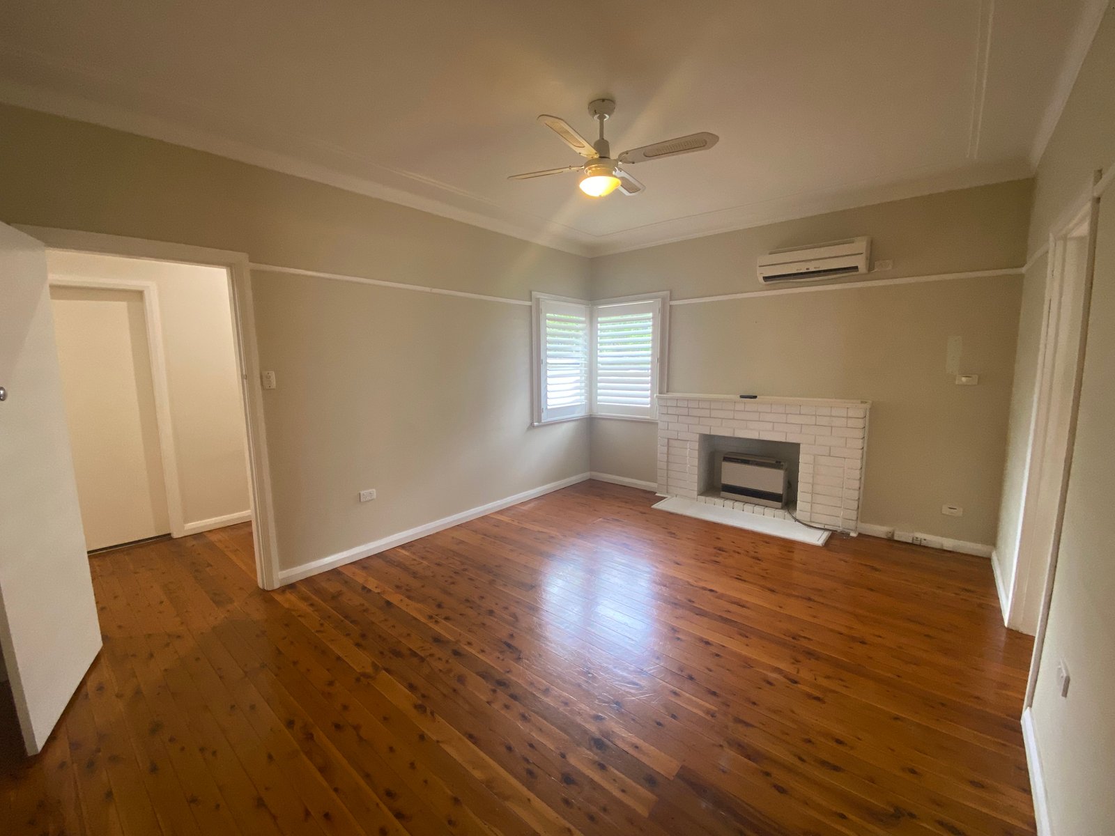 103a Piper Street TAMWORTH 3