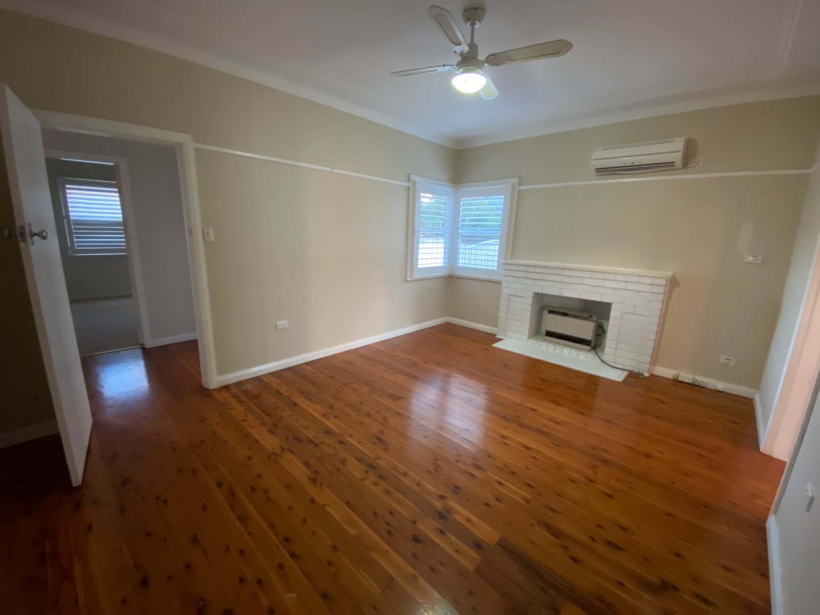 103a Piper Street TAMWORTH 2