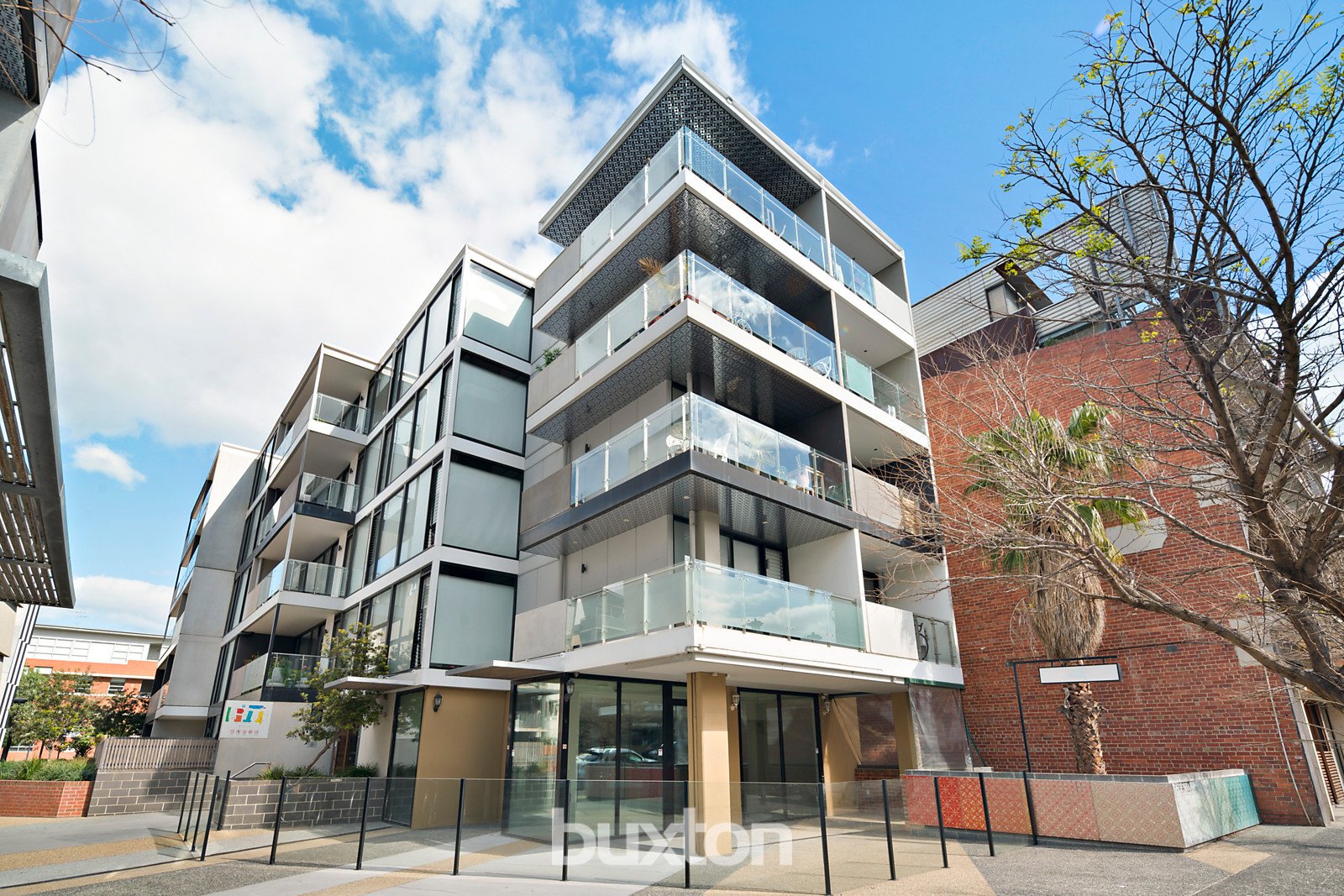 Gallery: 103b/21 Inkerman Street