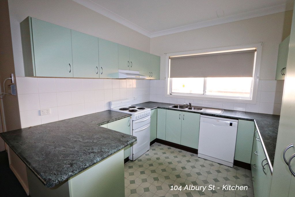 104 Albury Street TUMBARUMBA 2
