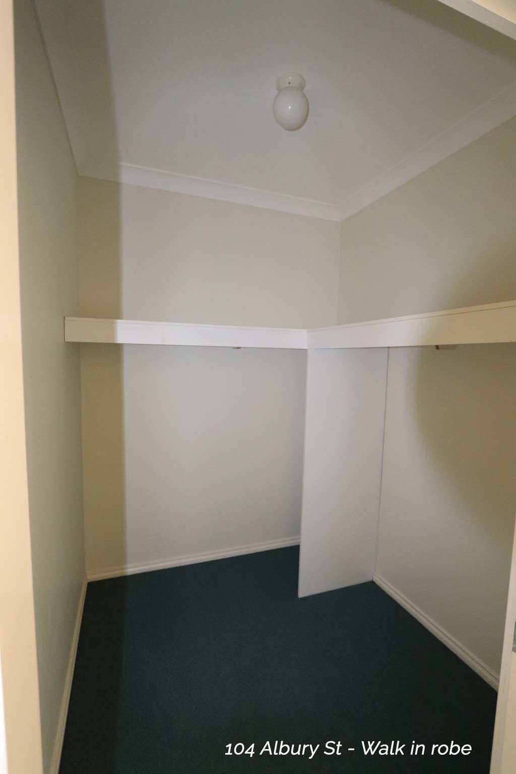 104 Albury Street TUMBARUMBA 7