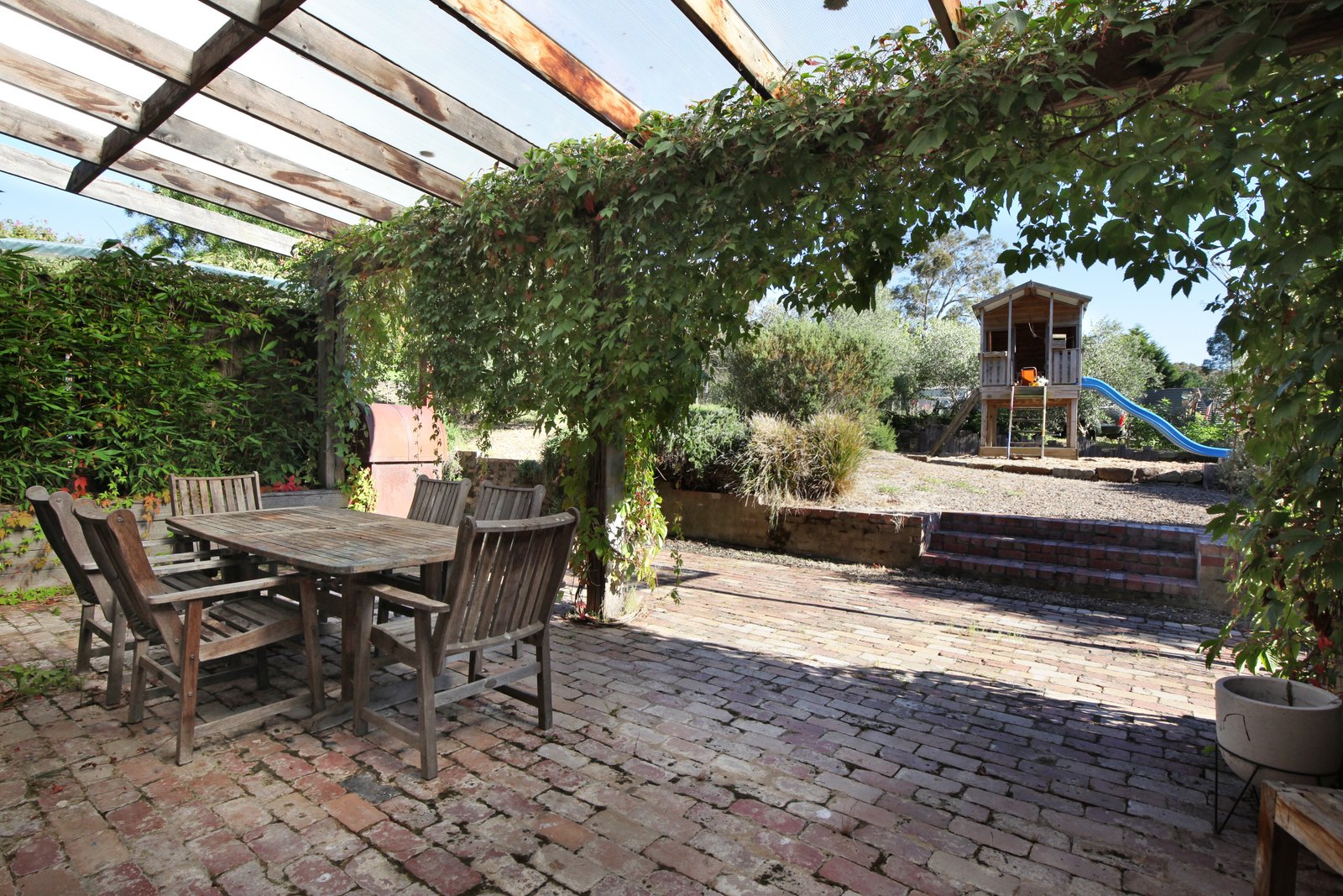 Real Estate and Property in 104 Blackmore Road, Woodend, VIC