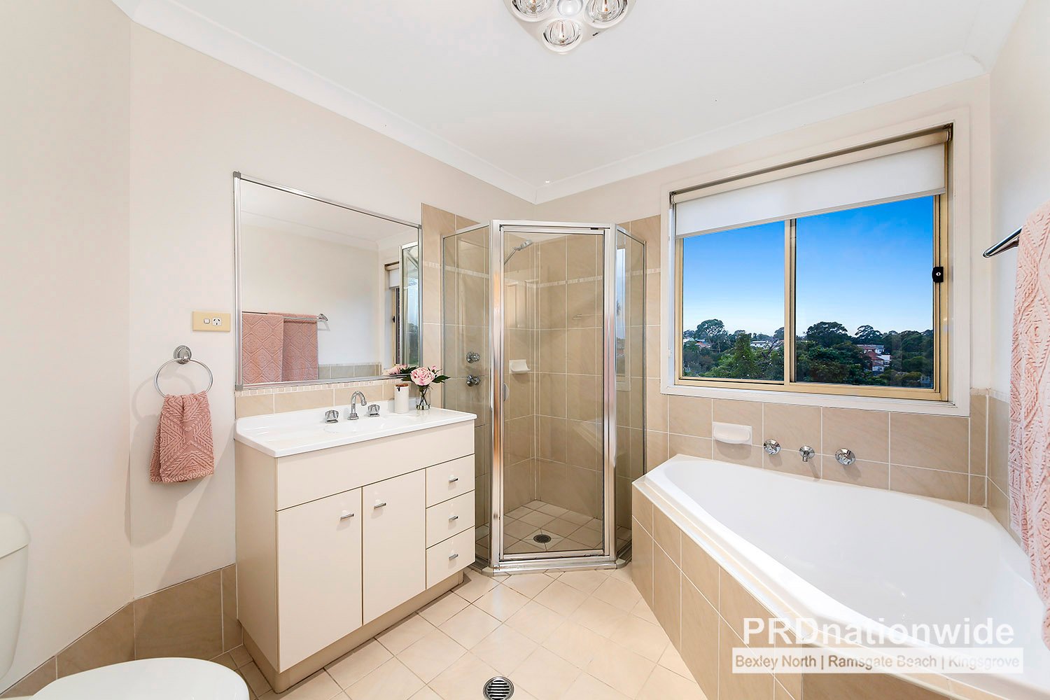 104 Canonbury Grove BEXLEY NORTH 7