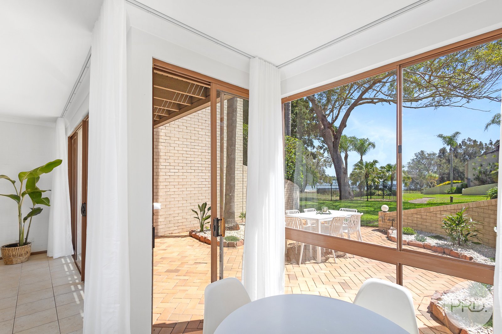 10/4 Cromarty Road SOLDIERS POINT 11