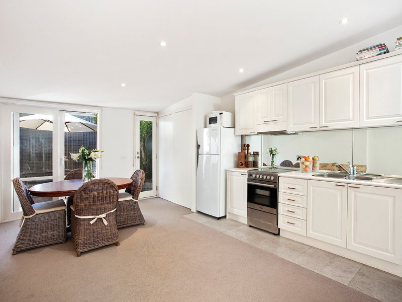 Gallery: 104 Graham Street